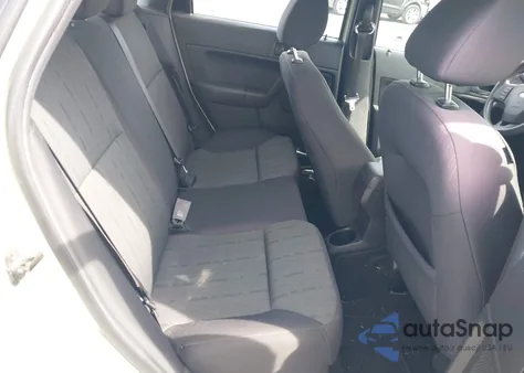 2011 Ford Focus Se z USA, uszkodzony, nr VIN 1FAHP3FN9BW140606